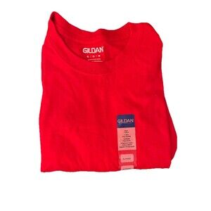 NWT Gildan  100% Cotton T-shirt Adult Size XL Red